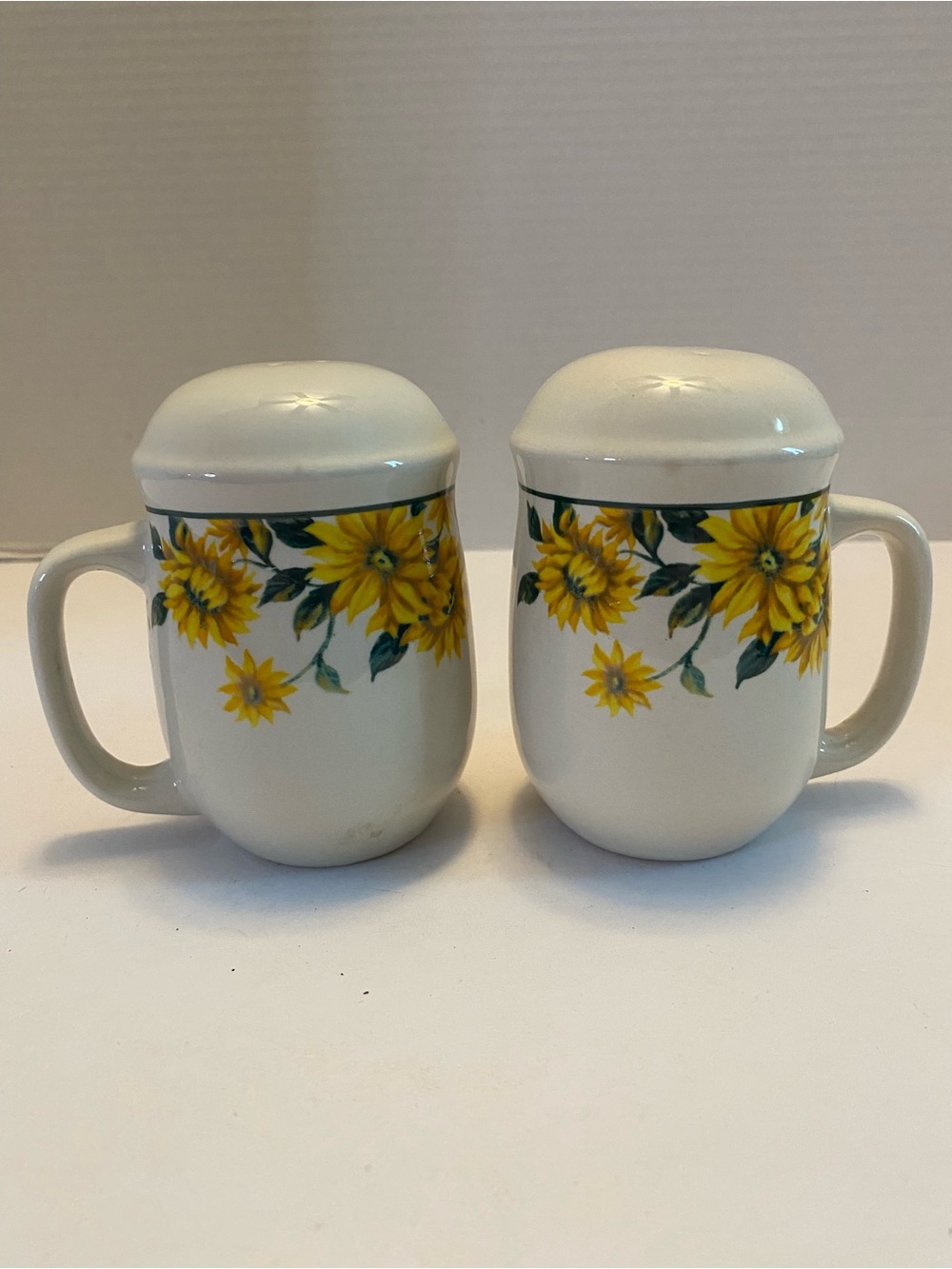 Vintage Thompson Pottery Sunflower Salt & Pepper Shaker Set With Handles